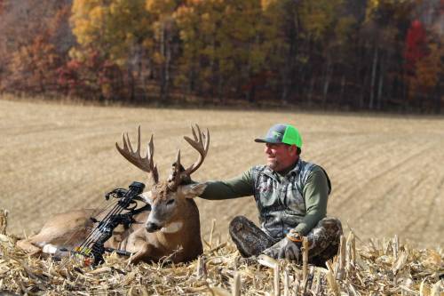 John Custer - Dunn County Bow