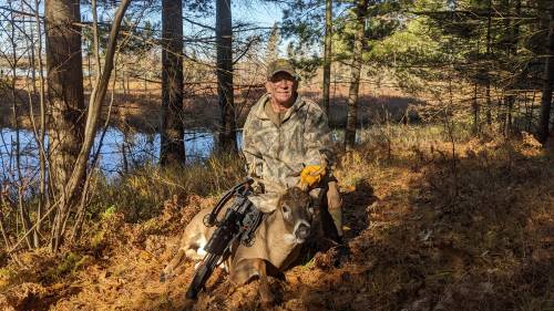 Arlyn Rediger - Rusk County First Bow Buck